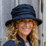 ladies black waxed hat with fleece lining